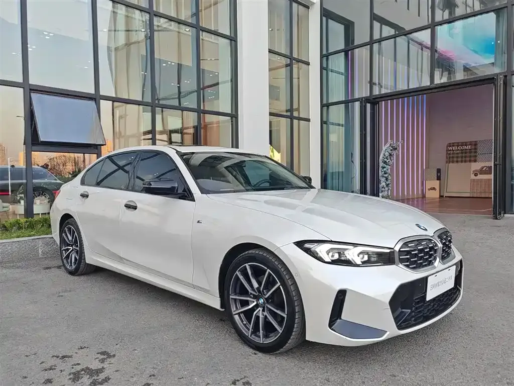 BMW 3 Series 2023 из CN, фото 2