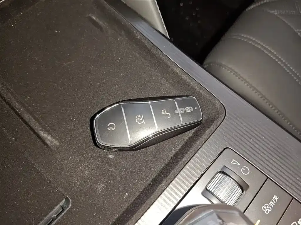 BYD L DM-i 2025 из CN, фото 9