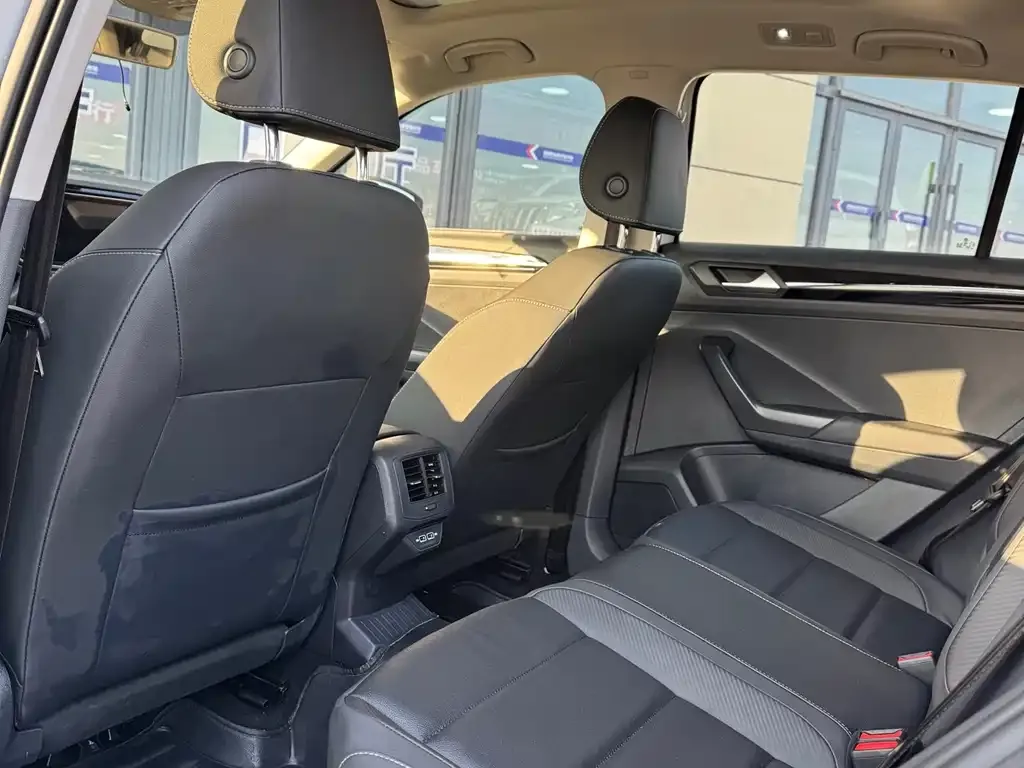 Volkswagen T-Roc 2022 из CN, фото 6