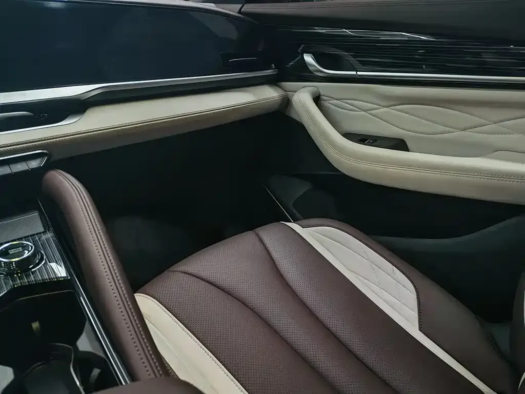 Geely Xingyue L 2024 из CN, фото 8