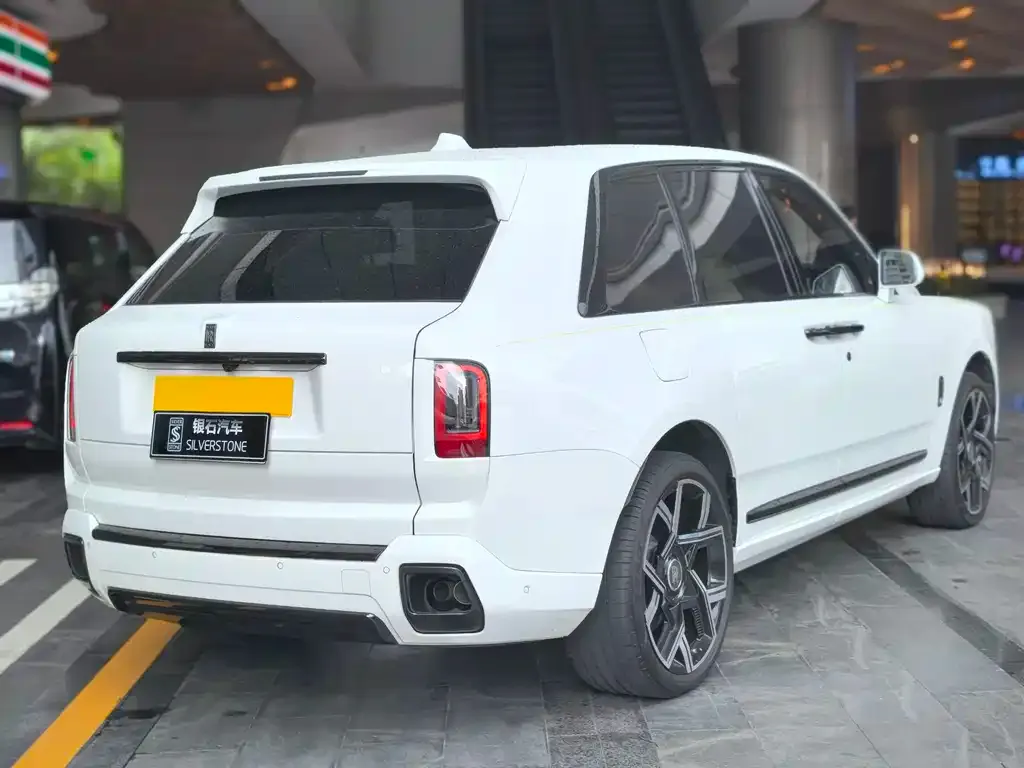Rolls-Royce Cullinan 2025 из CN, фото 3