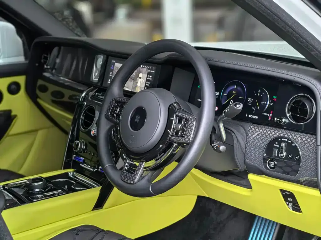 Rolls-Royce Cullinan 2025 из CN, фото 5