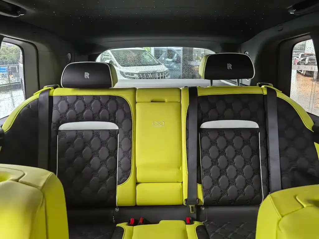 Rolls-Royce Cullinan 2025 из CN, фото 9