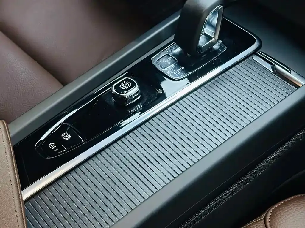 Volvo S60 2024 из CN, фото 9