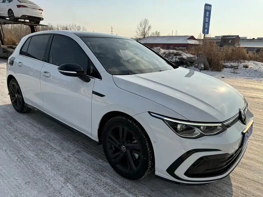 Volkswagen Golf 2021 из CN, фото 3