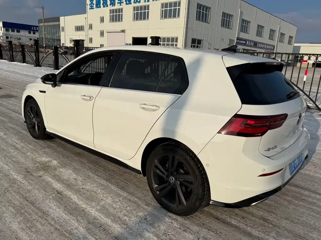 Volkswagen Golf 2021 из CN, фото 7