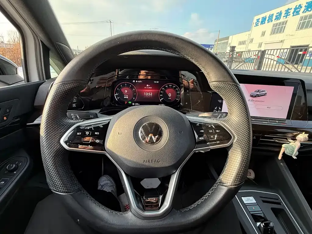 Volkswagen Golf 2021 из CN, фото 8