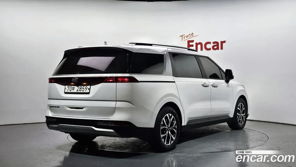 Kia Carnival 2021 из KR, фото 2