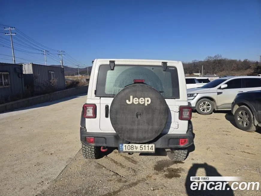 Jeep Wrangler — фото 3