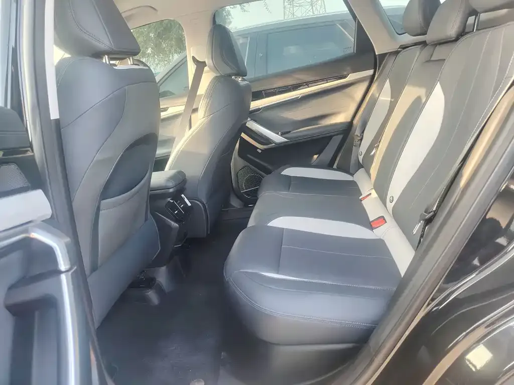 Geely Boyue L 2024 из CN, фото 8