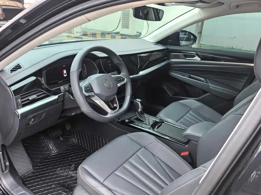 Volkswagen Passat 2024 из CN, фото 10