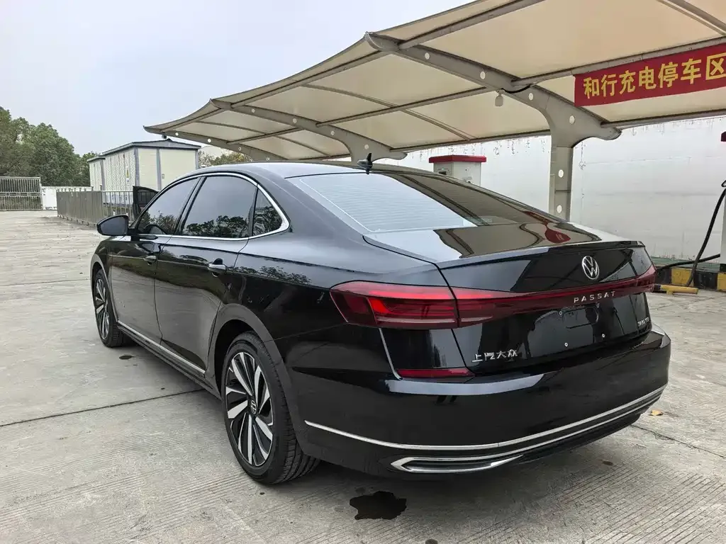 Volkswagen Passat 2024 из CN, фото 7