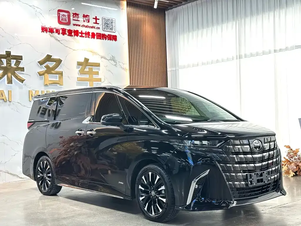 Toyota Alphard — фото 3
