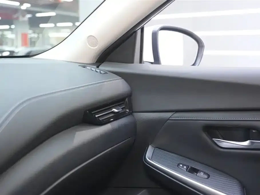 Nissan Sylphy 2023 из CN, фото 10