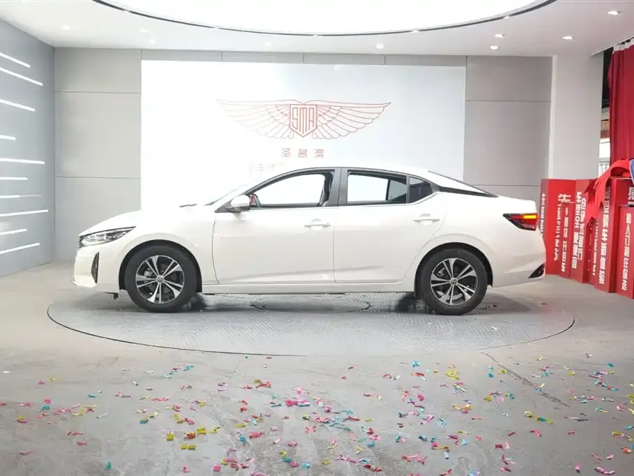 Nissan Sylphy 2023 из CN, фото 2