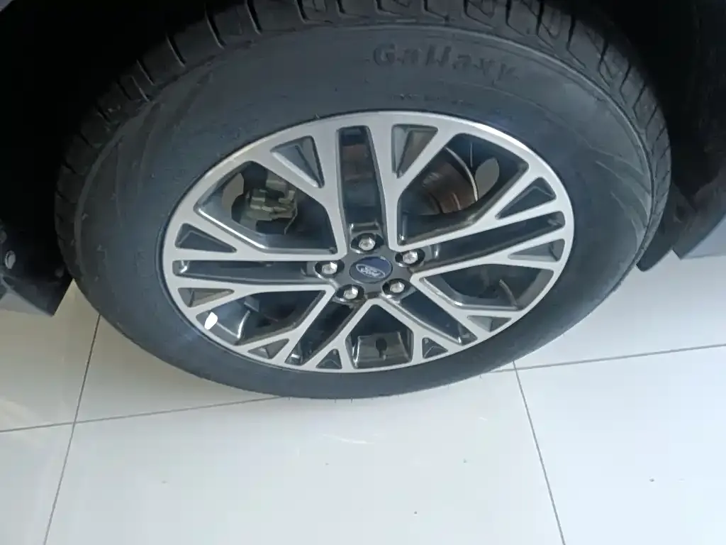 Ford Escape 2021 из CN, фото 9