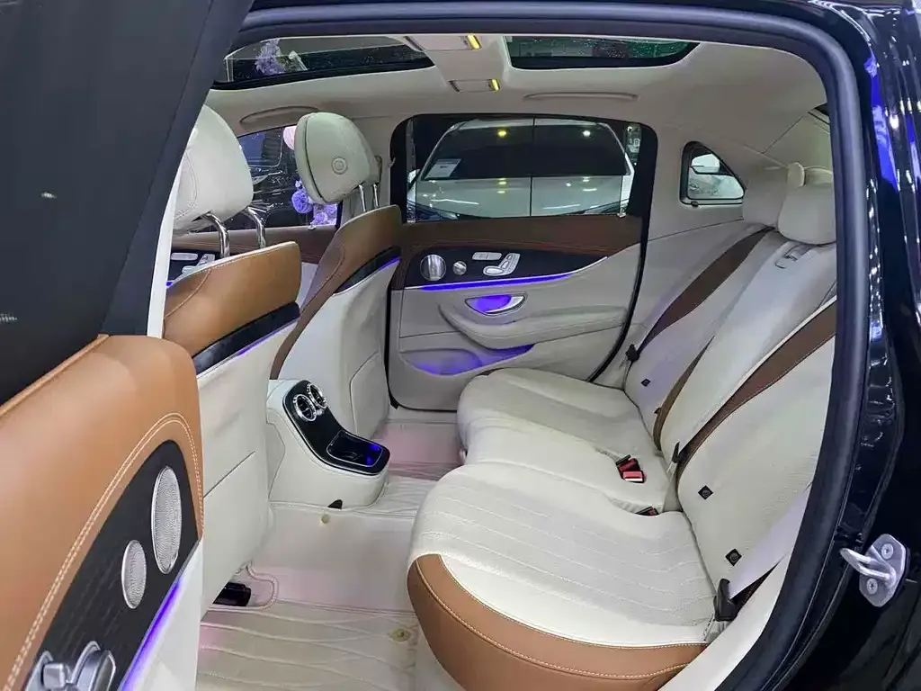Mercedes-Benz E-Class 2023 из CN, фото 10