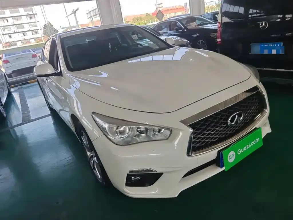 Infiniti Q50L 2021 из CN, фото 4