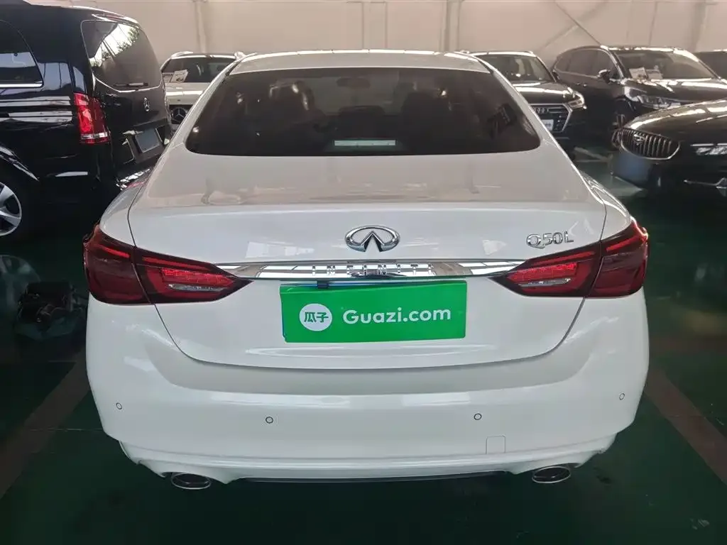 Infiniti Q50L 2021 из CN, фото 6