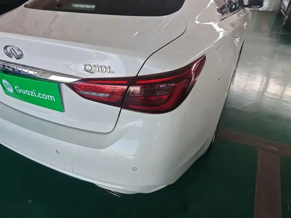 Infiniti Q50L 2021 из CN, фото 8