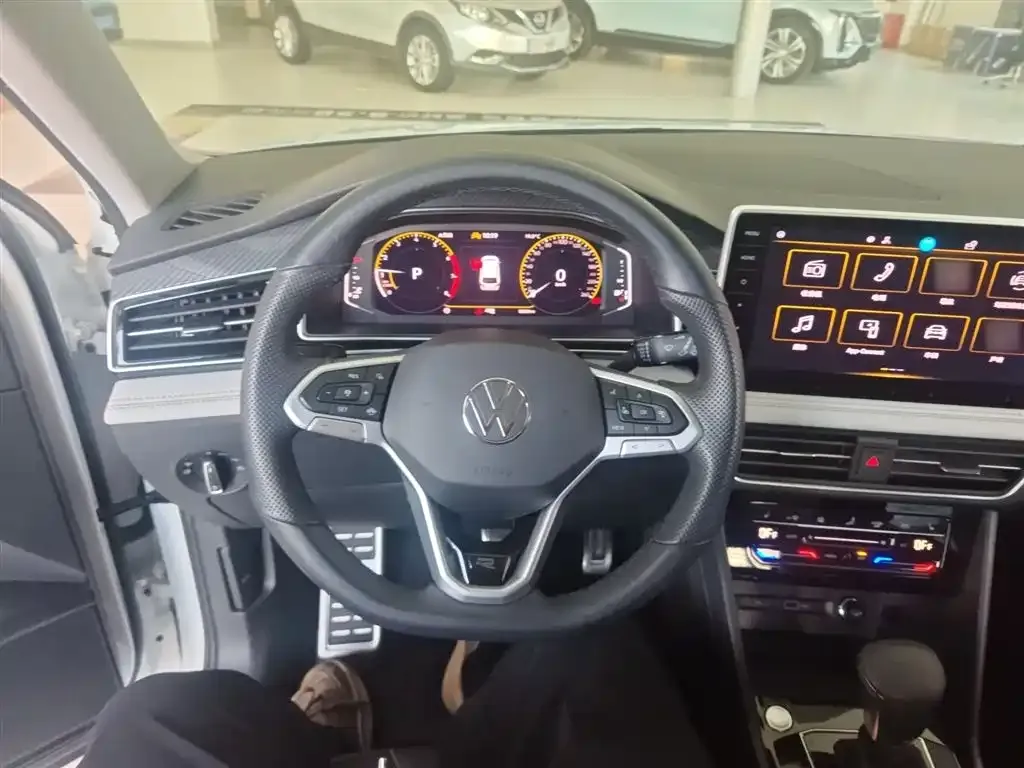 Volkswagen Tiguan L 2024 из CN, фото 3