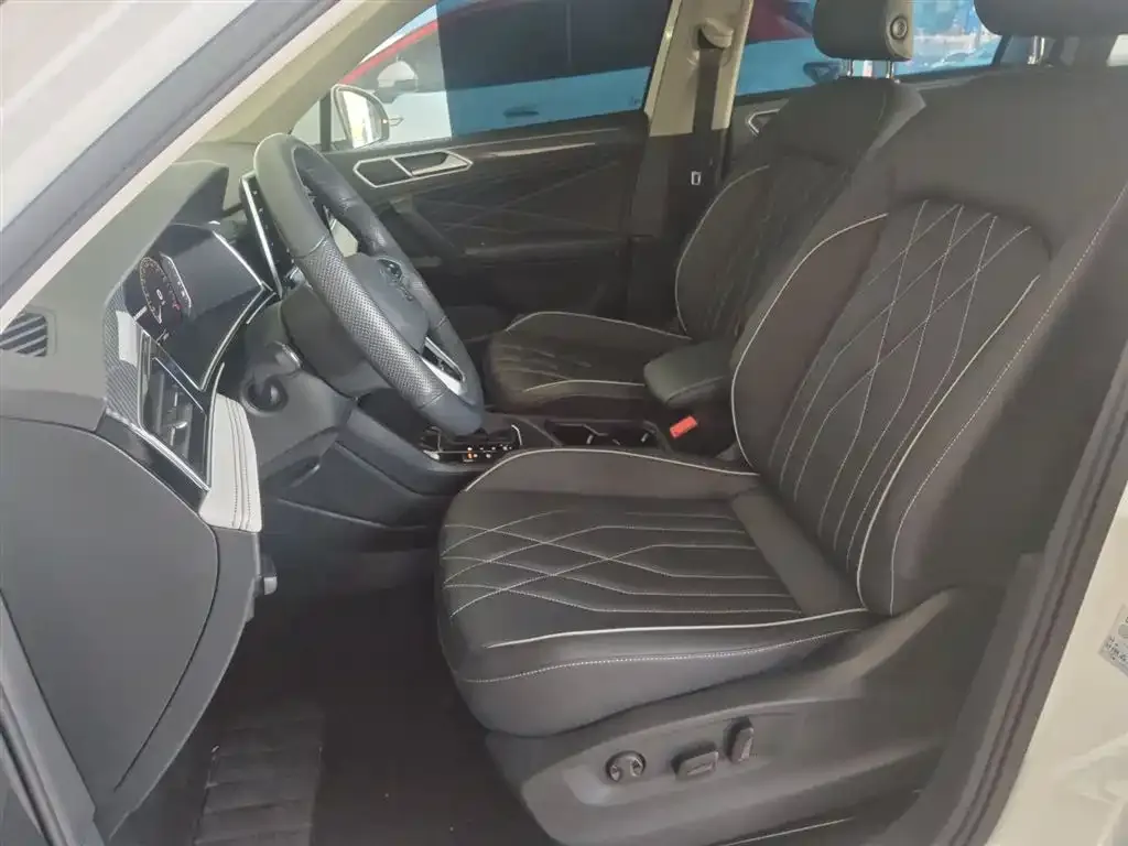Volkswagen Tiguan L 2024 из CN, фото 7