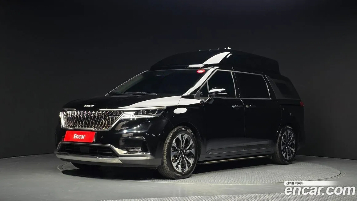 Kia Carnival — фото 1