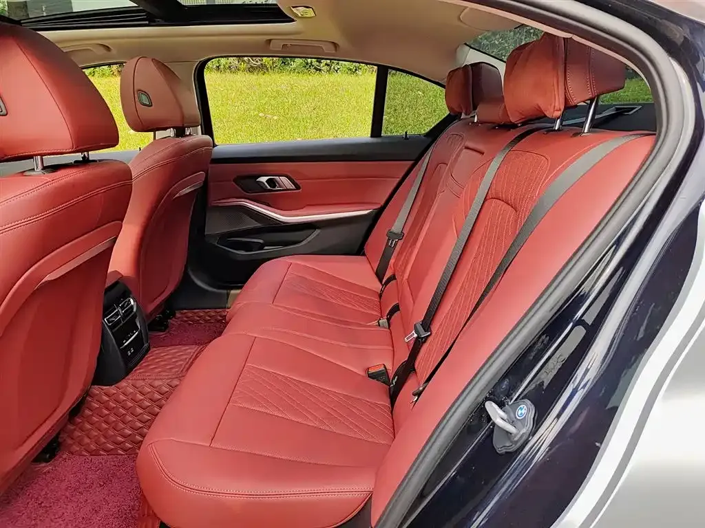 BMW 3 Series 2025 из CN, фото 8