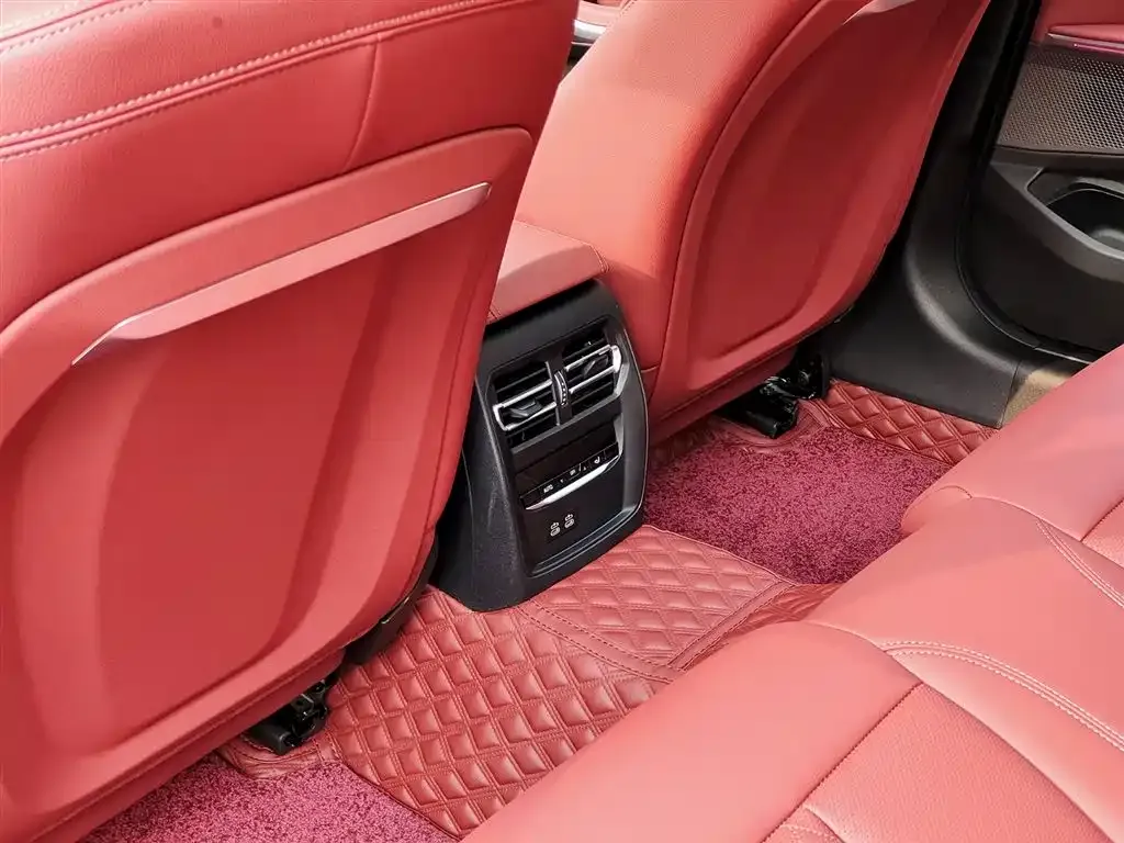 BMW 3 Series 2025 из CN, фото 9