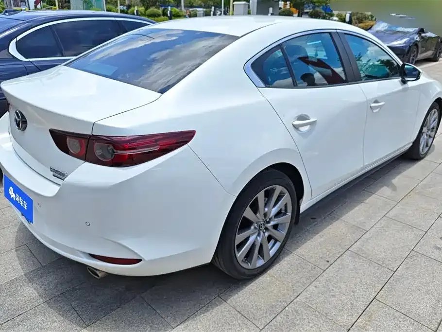 Mazda 3 Axela 2021 из CN, фото 3