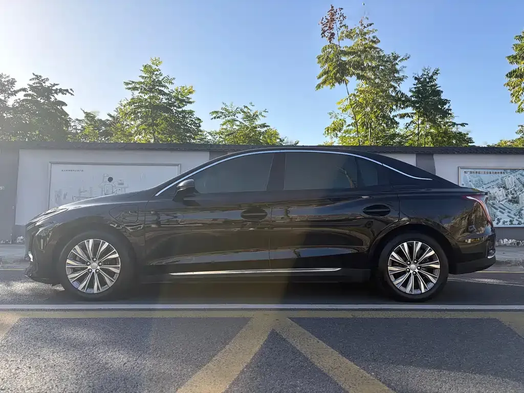 Hongqi E-QM5 2023 из CN, фото 7