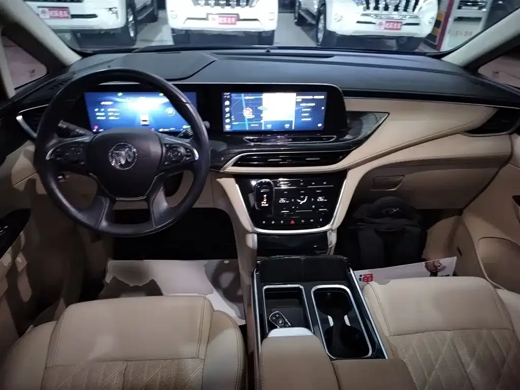 Buick GL8 2023 из CN, фото 10
