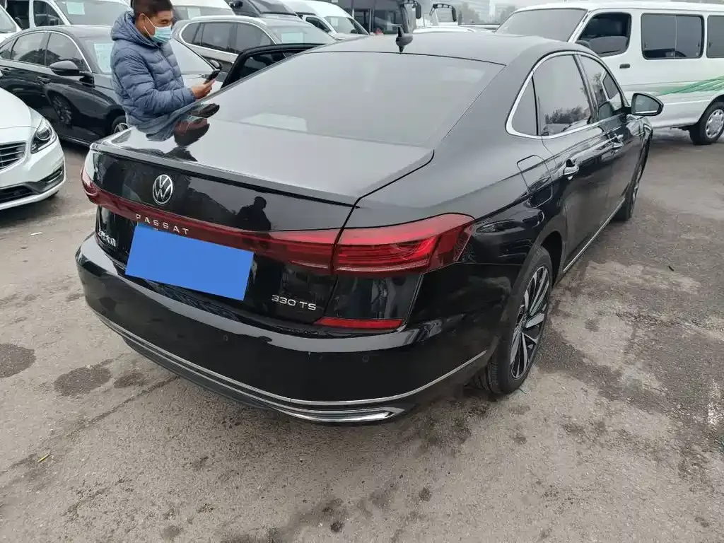Volkswagen Passat 2022 из CN, фото 5
