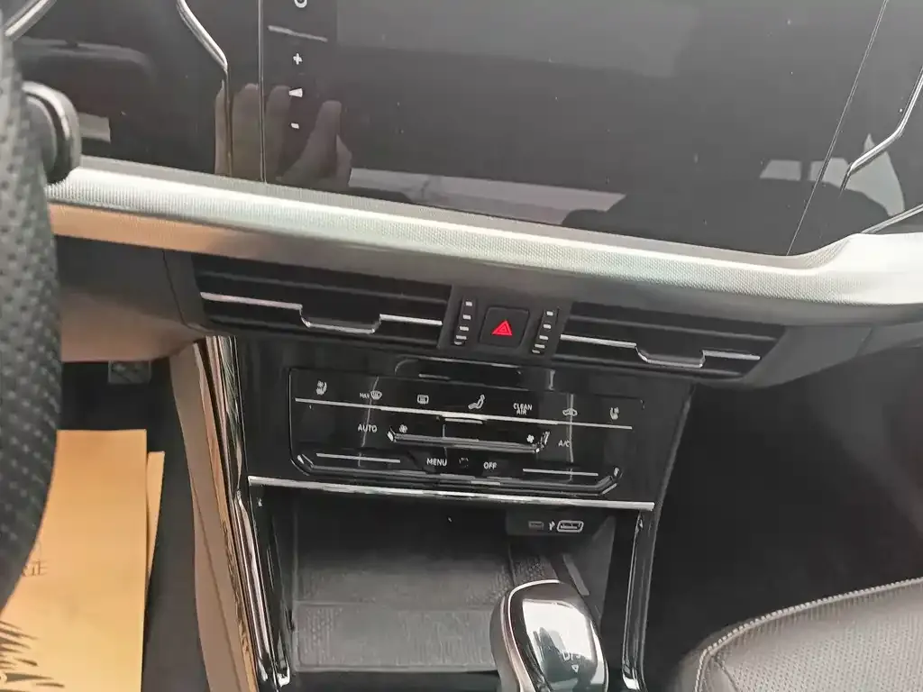 Volkswagen Passat 2022 из CN, фото 9