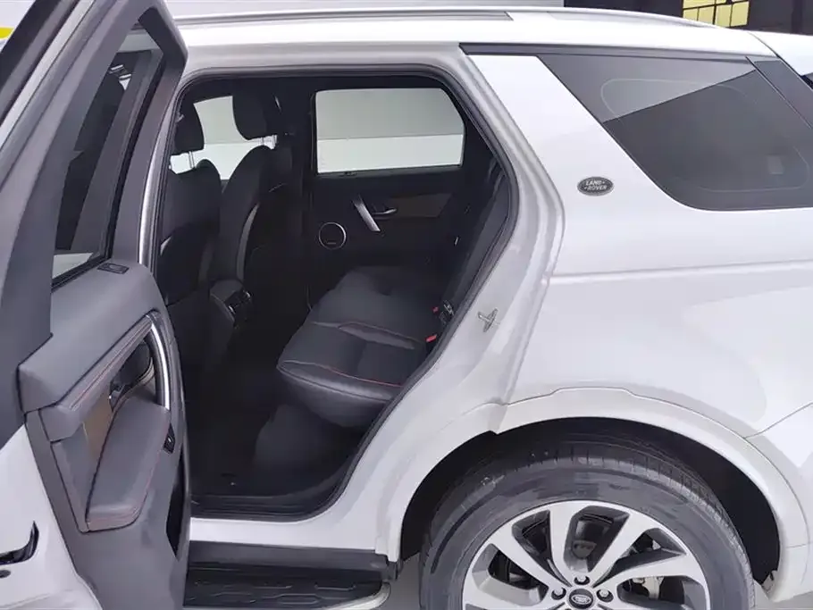 Land Rover Discovery Sport — фото 10