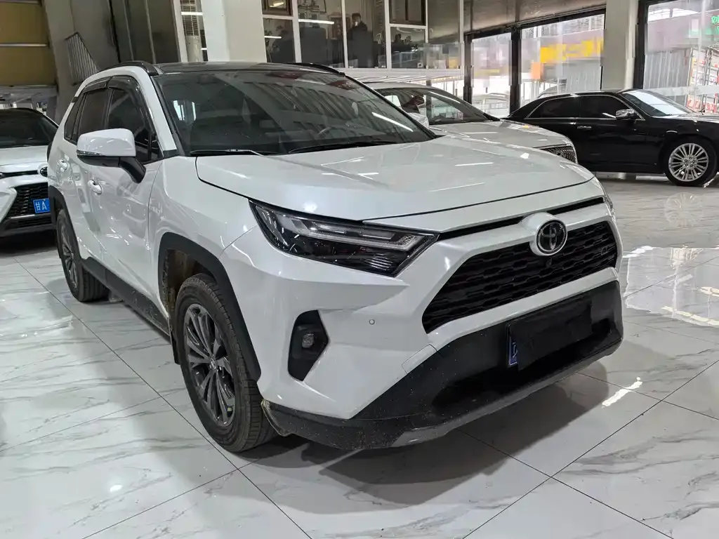 Toyota RAV4 2023 из CN, фото 3