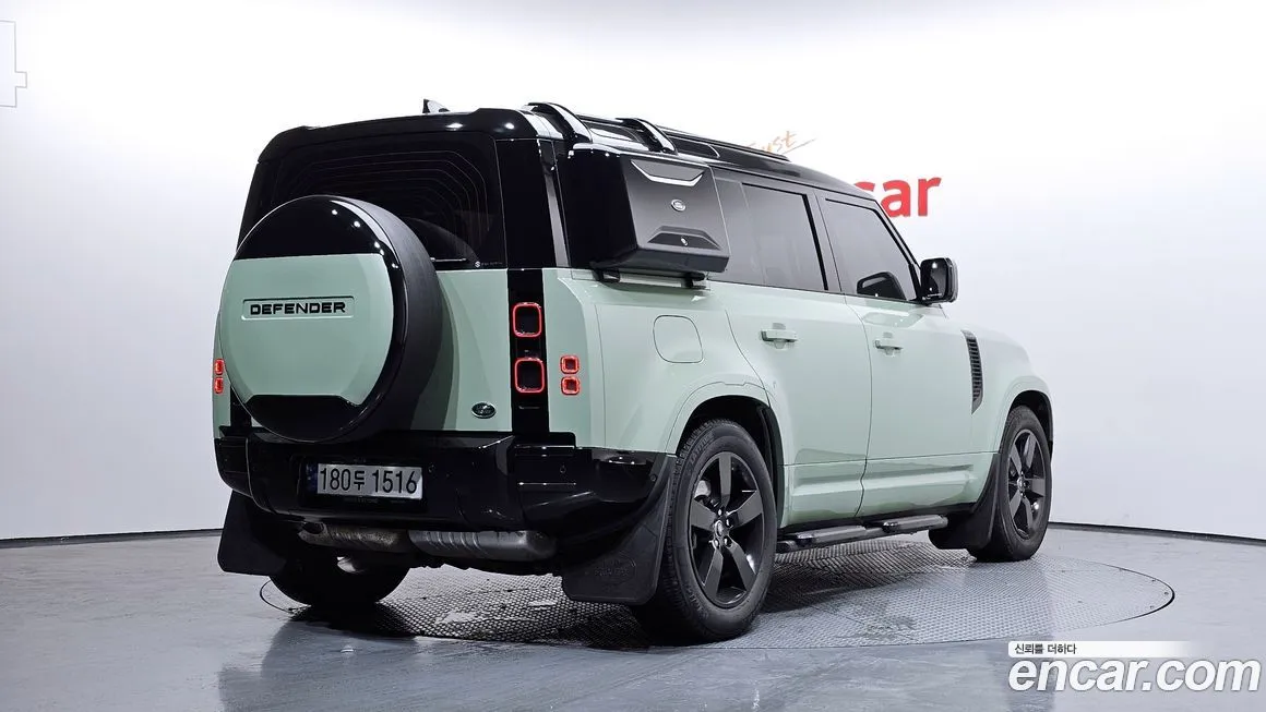 Land Rover Defender 2023 из KR, фото 2