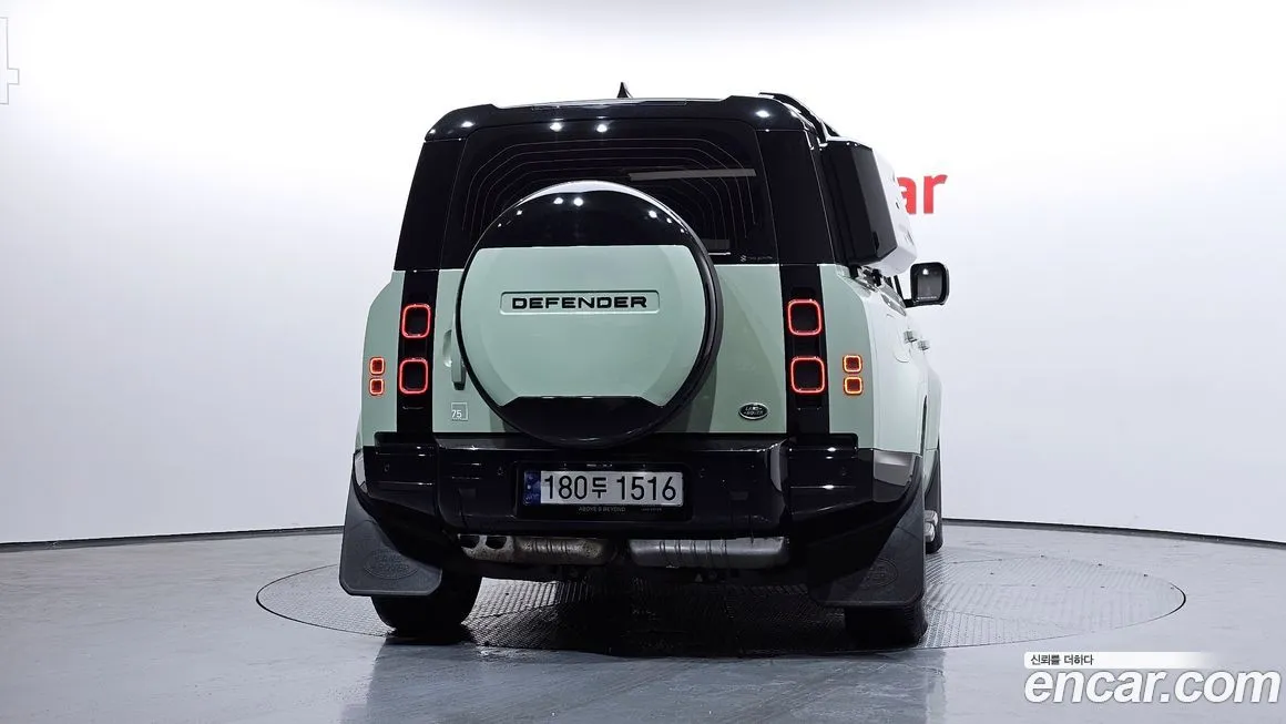 Land Rover Defender 2023 из KR, фото 4