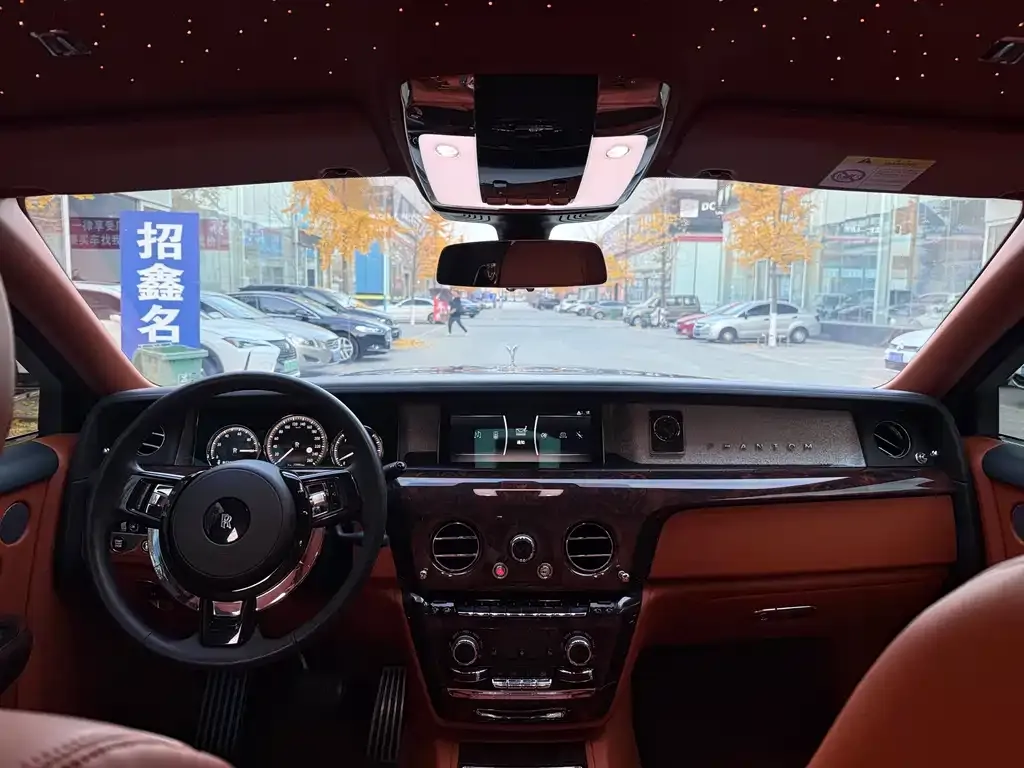 Rolls-Royce Phantom 2021 из CN, фото 3