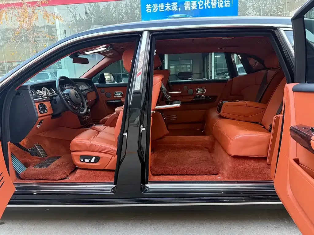 Rolls-Royce Phantom 2021 из CN, фото 4