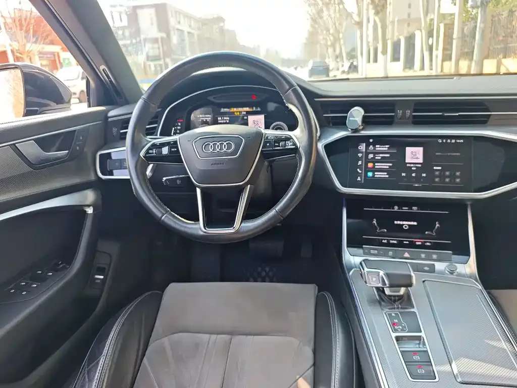 Audi A6L 2022 из CN, фото 5