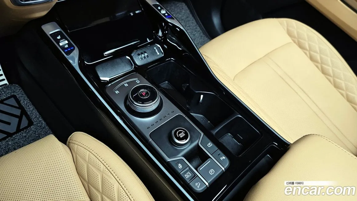 Kia Sorento — фото 9