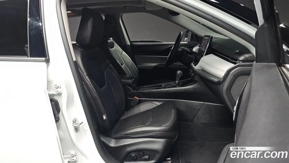 Jeep Compass — фото 10
