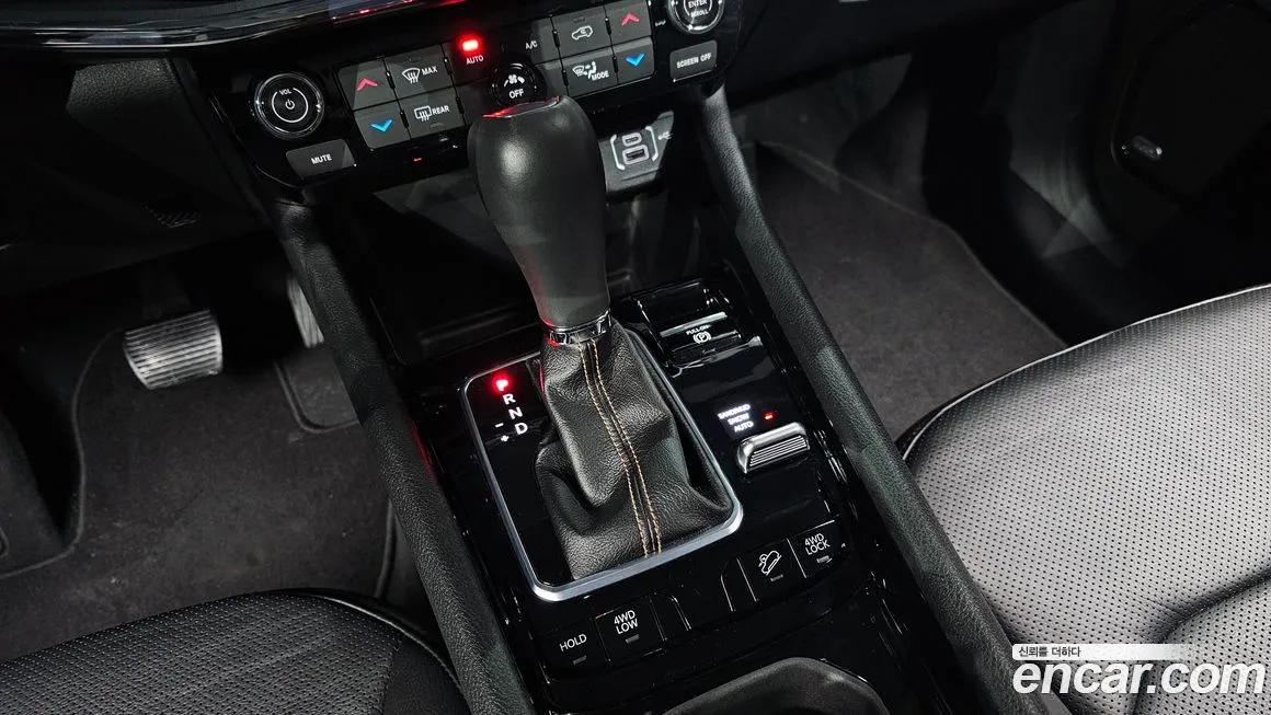 Jeep Compass — фото 9