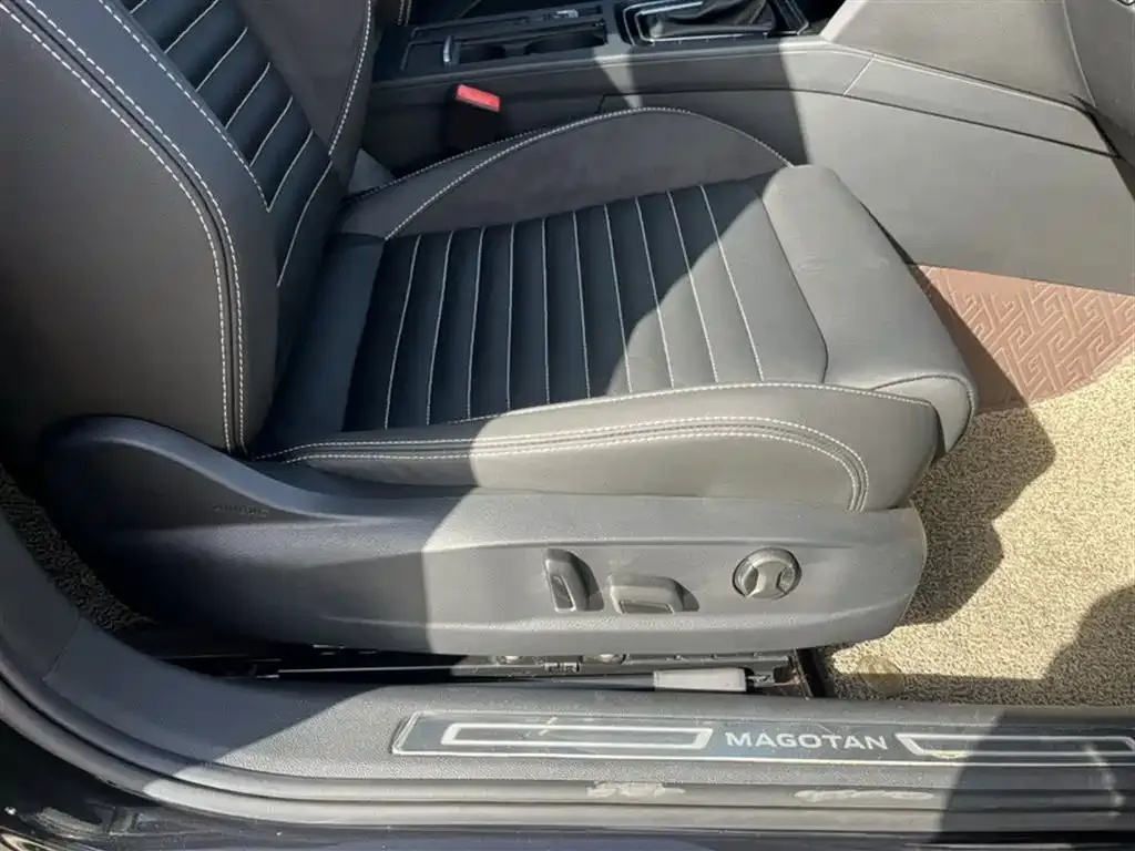 Volkswagen Magotan 2021 из CN, фото 5