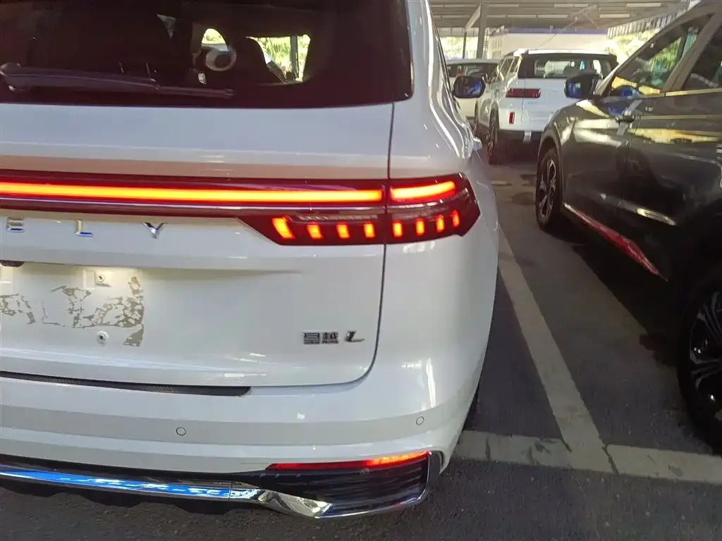 Geely Xingyue L 2023 из CN, фото 8