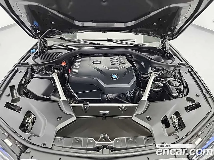 BMW 5-Series 2023 из KR, фото 5