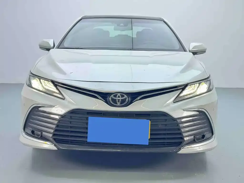 Toyota Camry 2022 из CN, фото 2