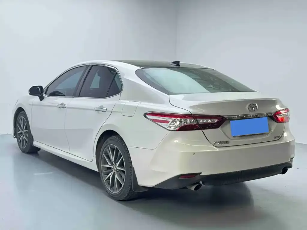 Toyota Camry 2022 из CN, фото 5