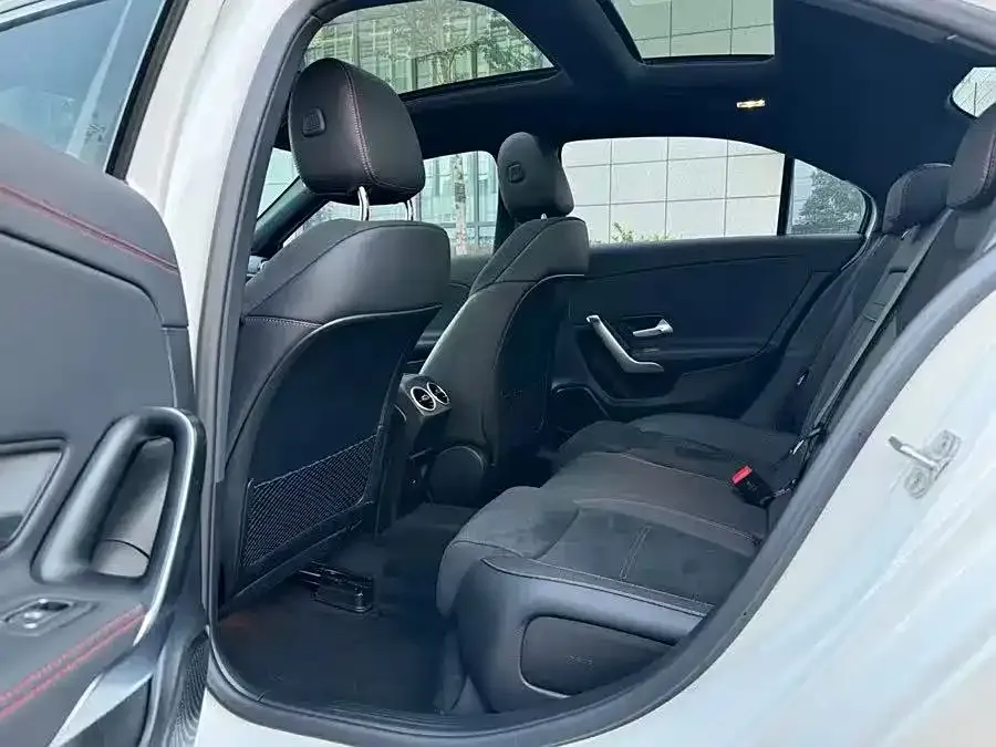 Mercedes-Benz A-Class 2023 из CN, фото 4